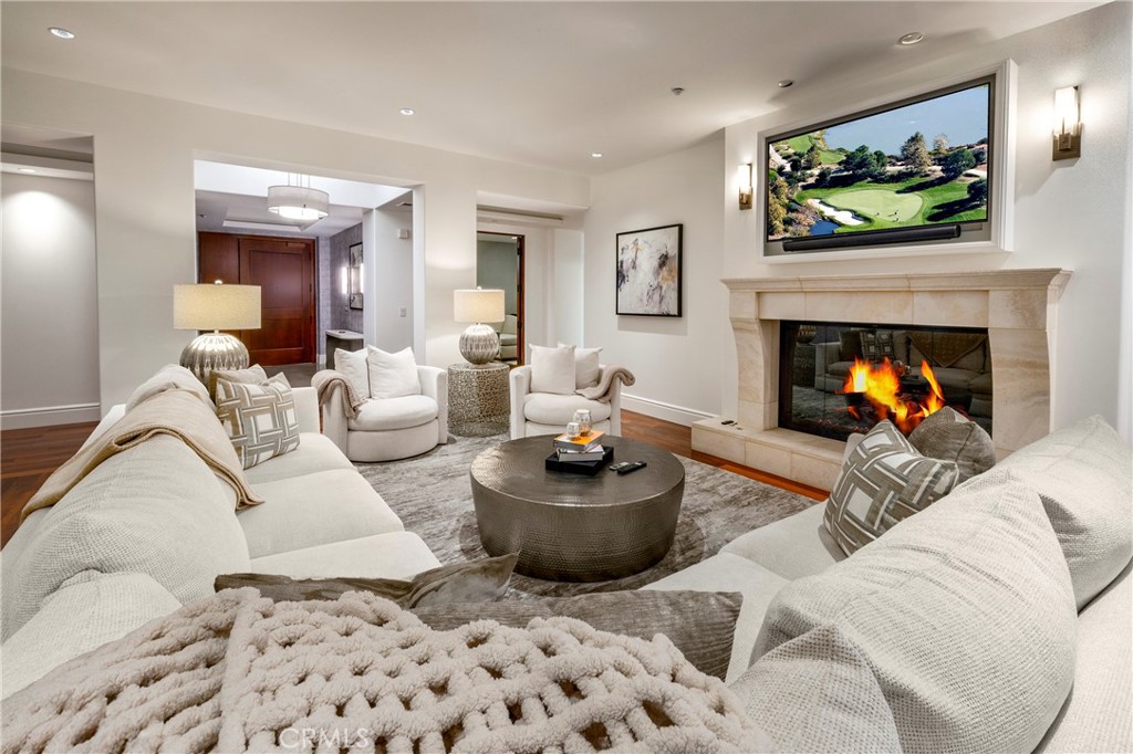 Properties 4 345 E Colorado Boulevard 404