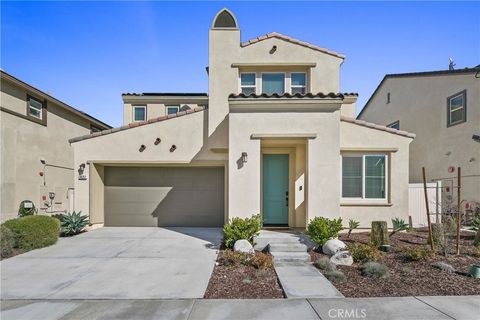 Photo of 18257 W Brightstar Place, Saugus, CA 91350 (MLS # SR23206352)