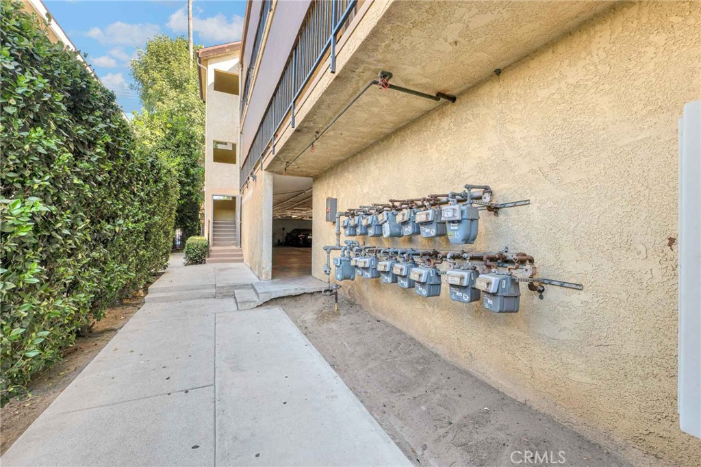 Properties 3 15240 Nordhoff Street