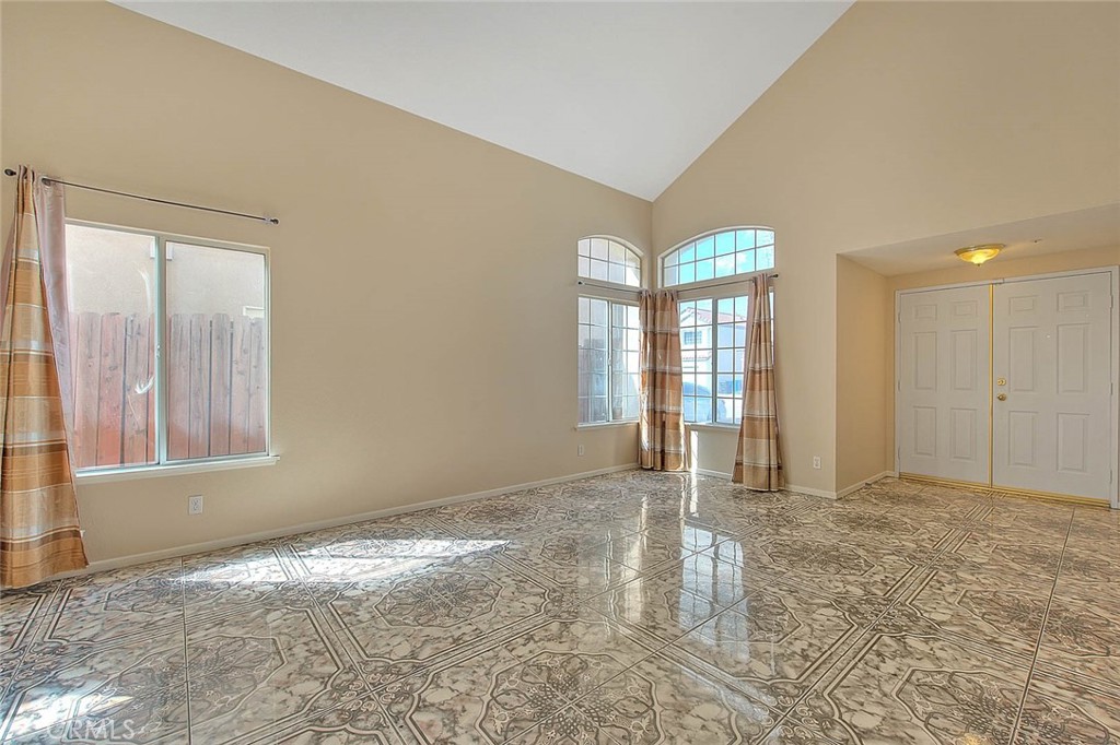 Photo 6 of 70 of 15827 Fiddleleaf Road house