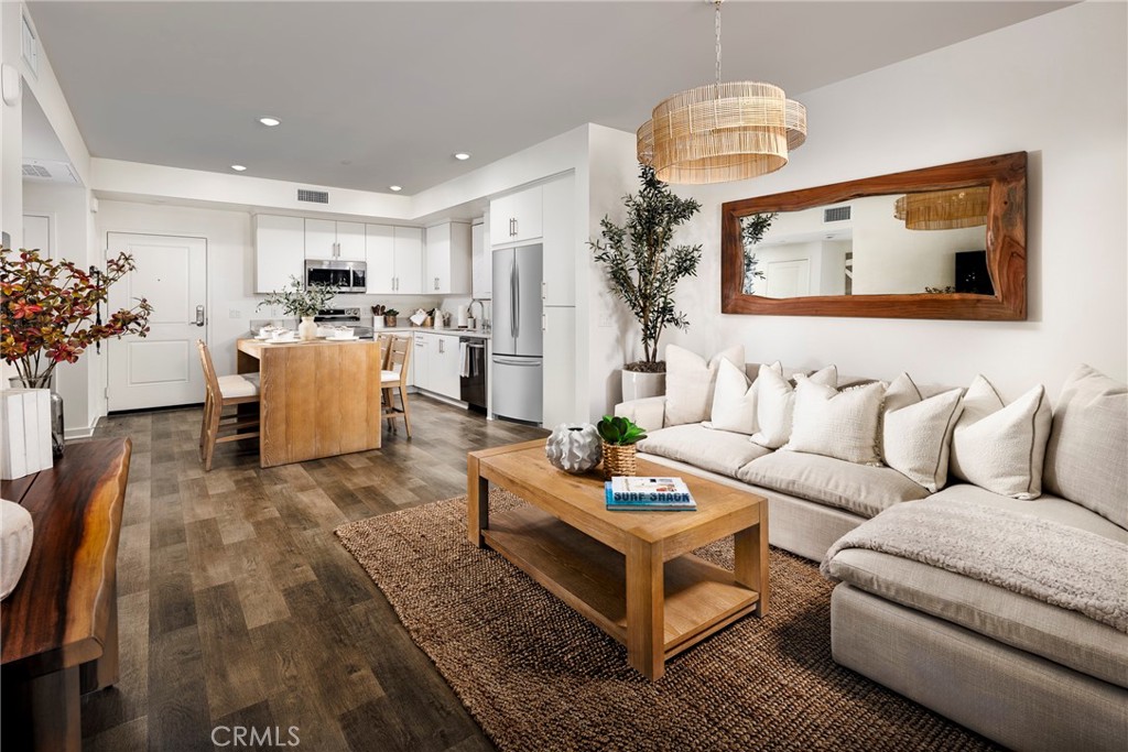 9001 Cerise Lane