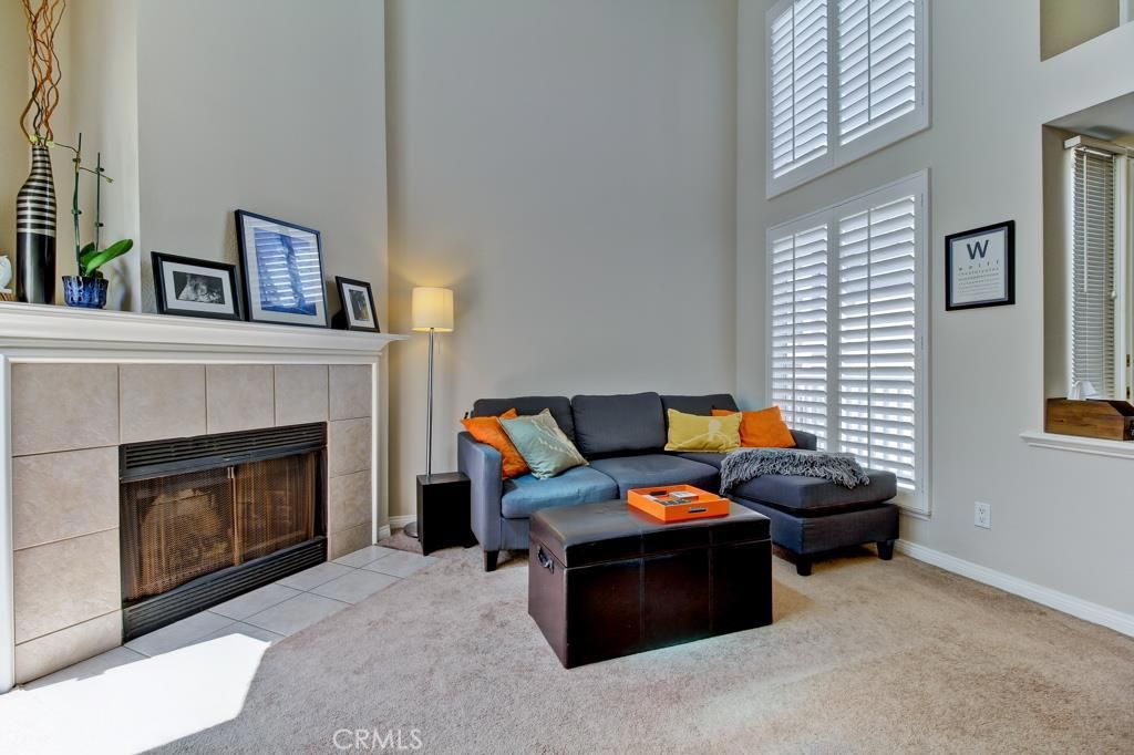 listing image 130728832771055205491
