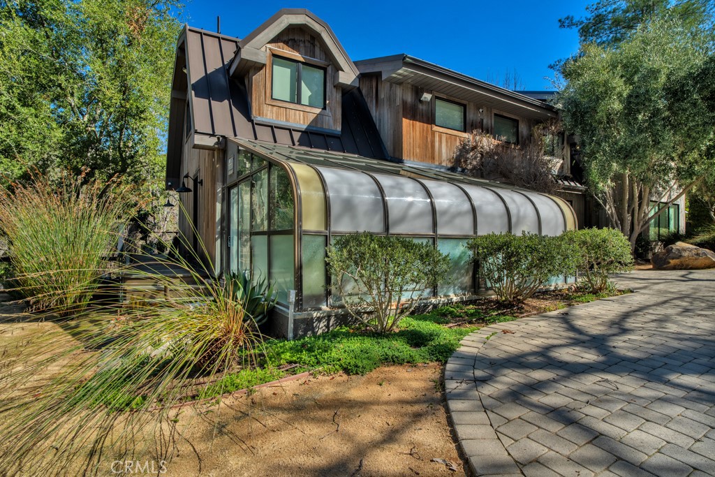 20555 Paradise Lane