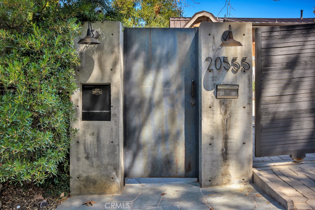 20555 Paradise Lane
