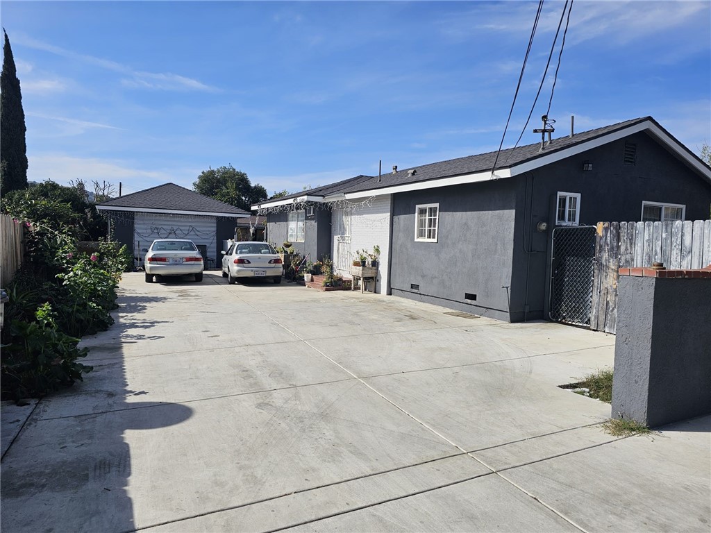 1423 S Hamilton Boulevard 1425