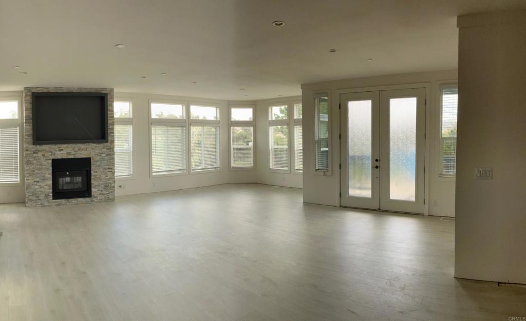 4257 Paso Del Lagos