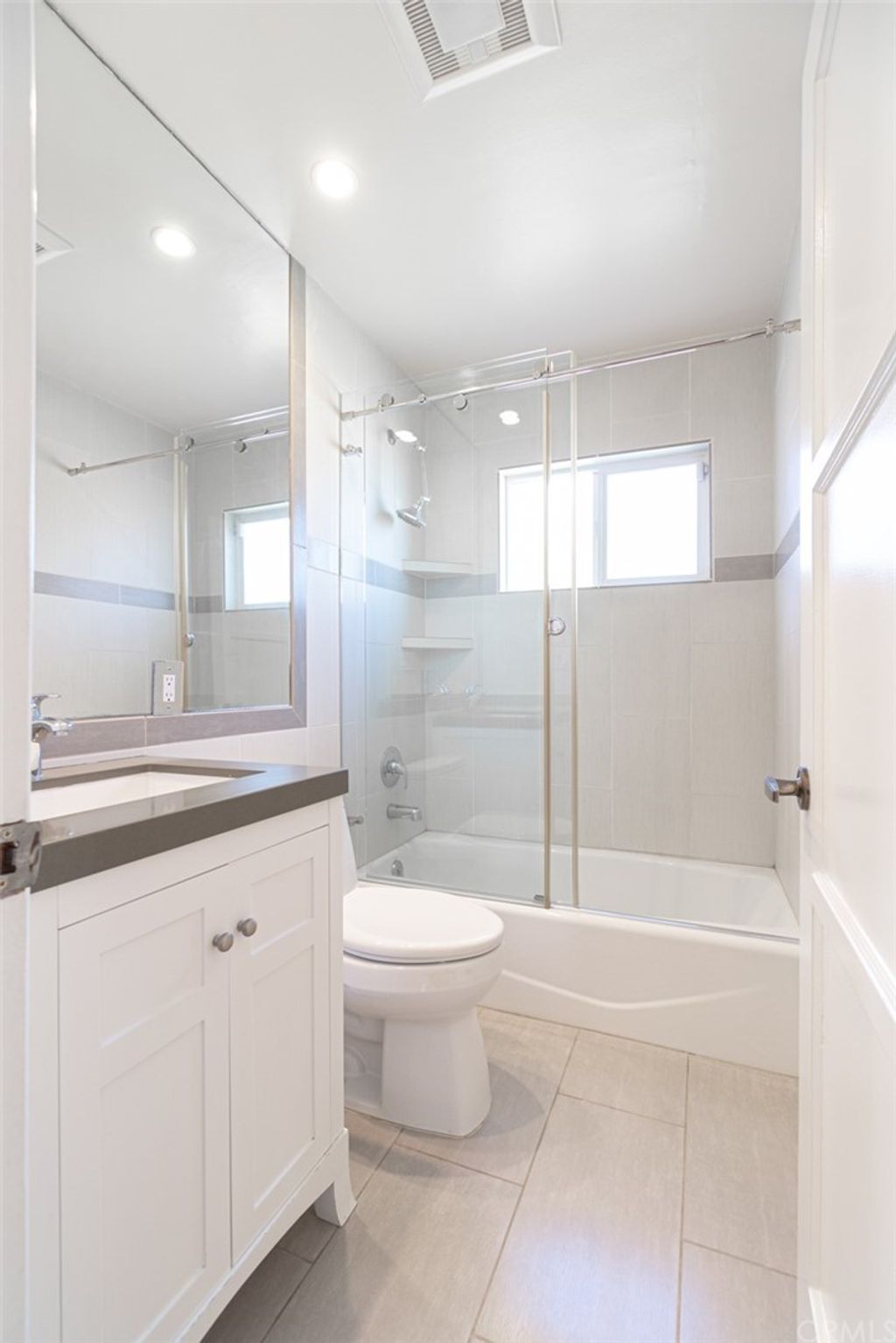 listing image 1307918166195
