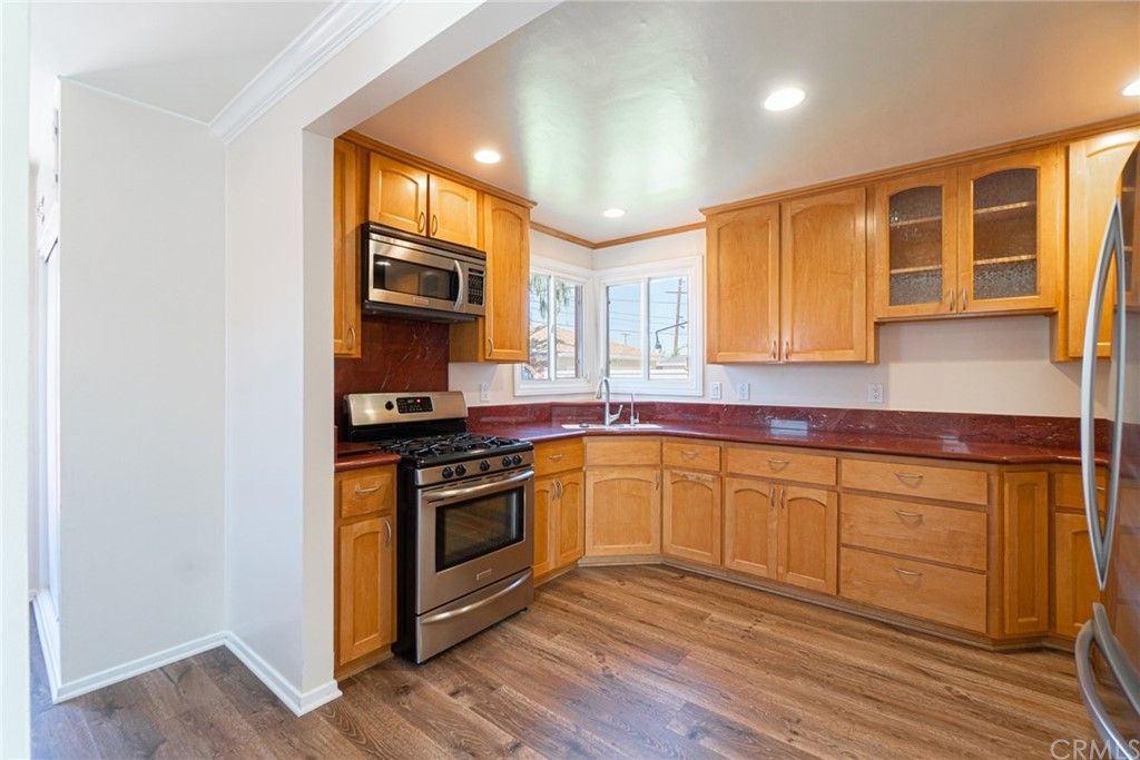 listing image 13071856823469