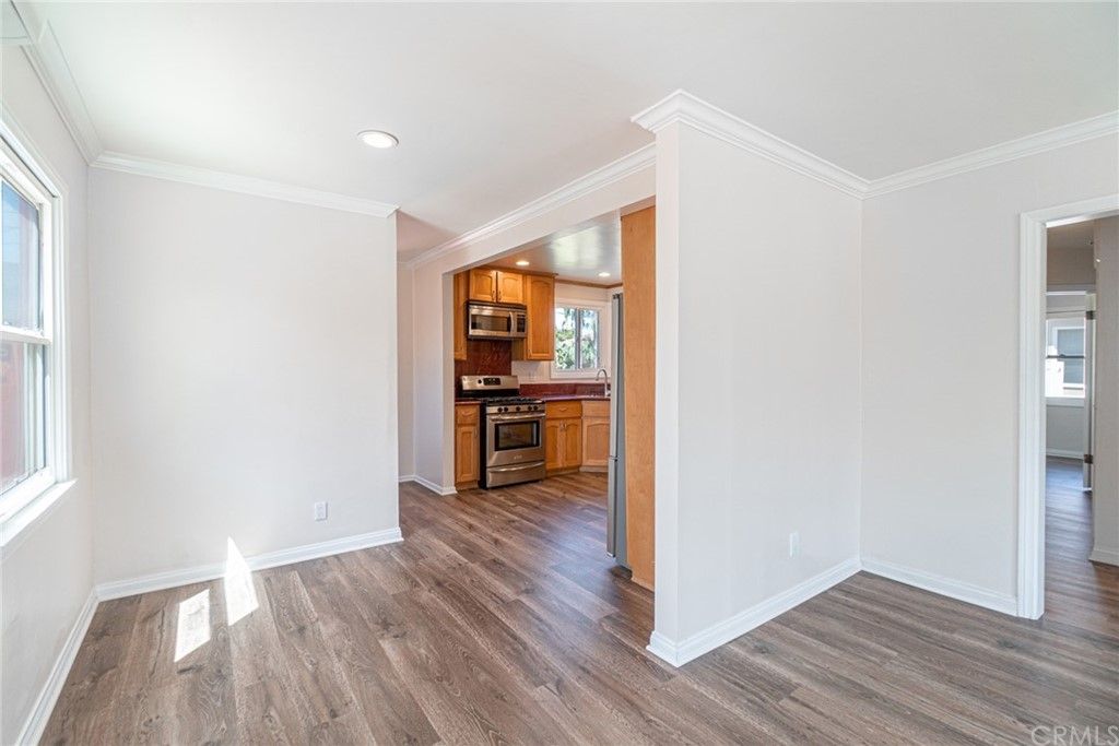 listing image 130775668180