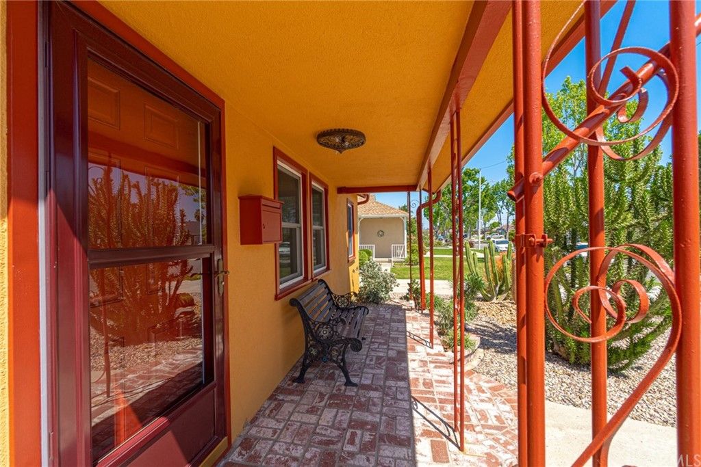 listing image 1307670035795