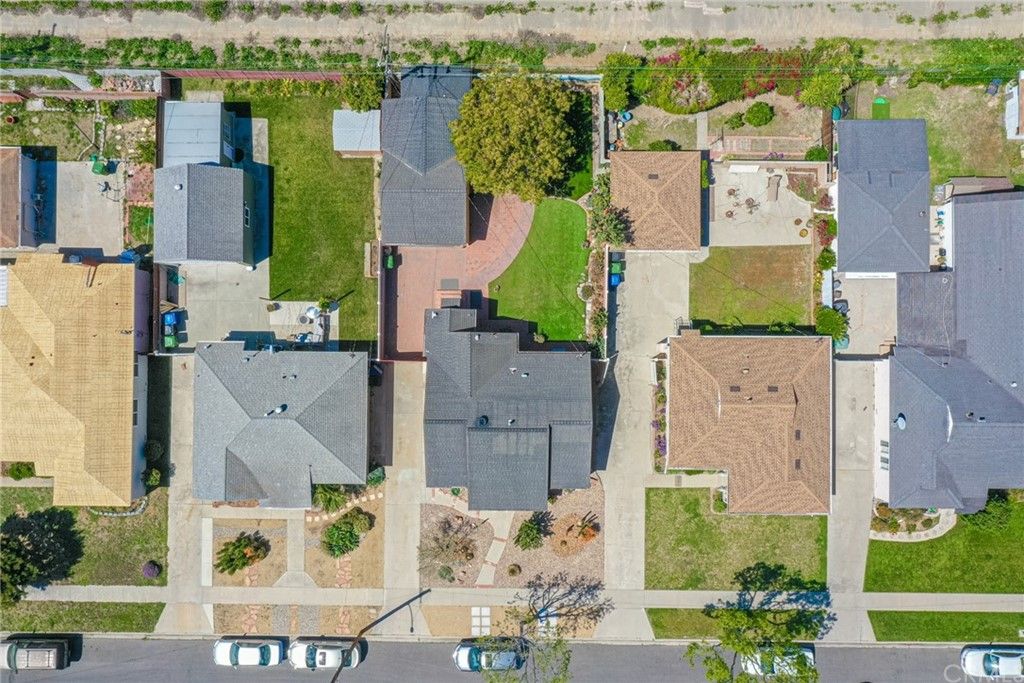 listing image 13071660910115