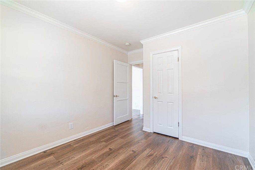 listing image 13074260126998