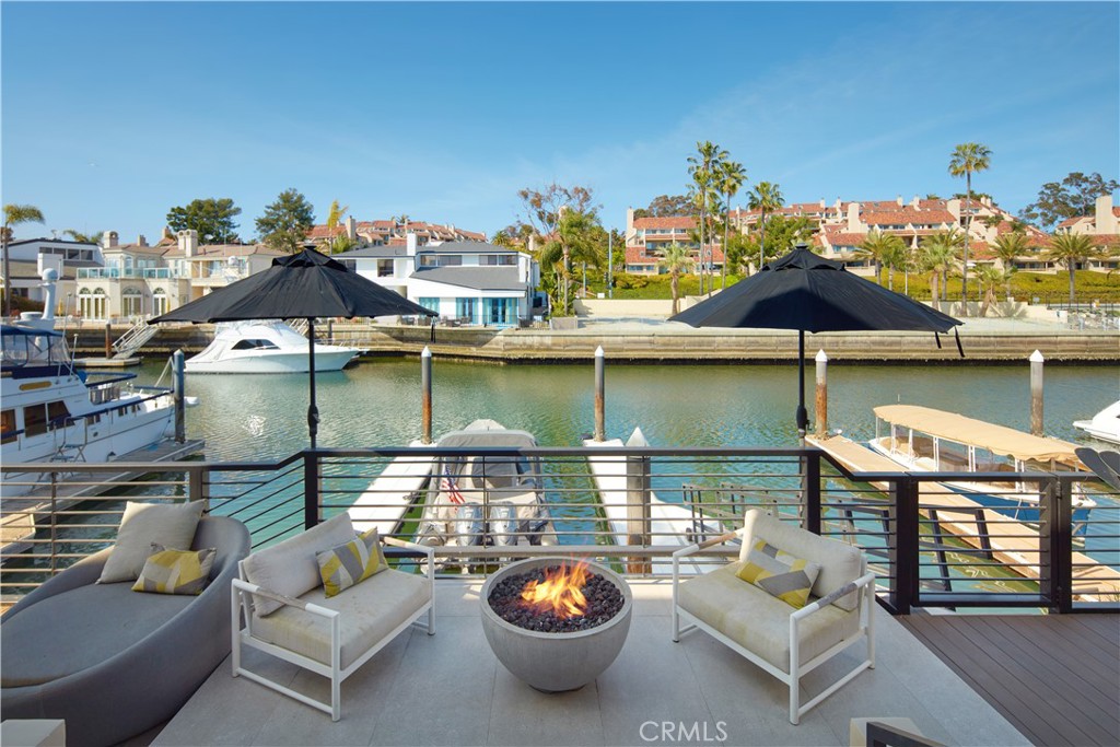 748 Harbor Island Drive