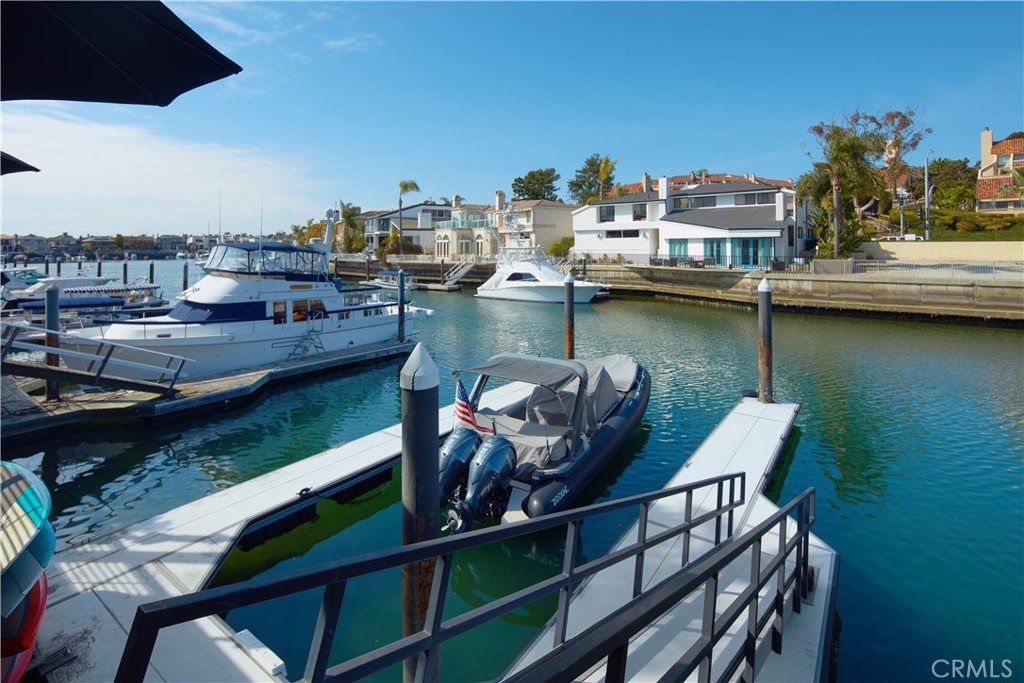 748 Harbor Island Drive