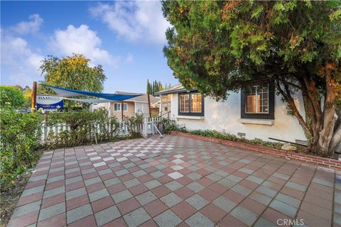 A home in Reseda