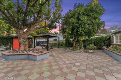 A home in Reseda