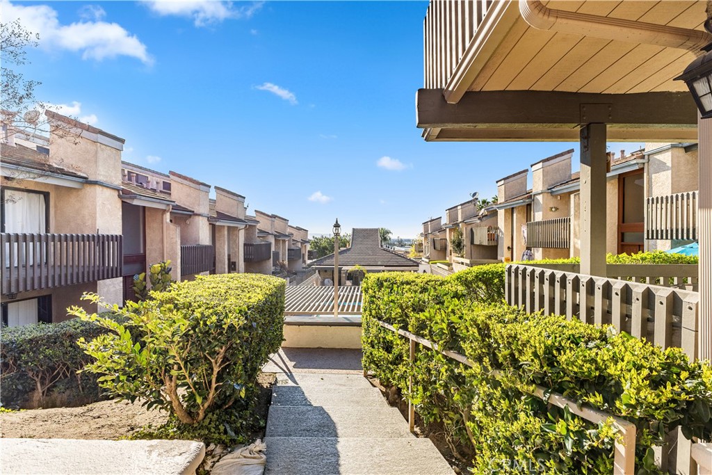 Rose Terrace (RT) - Residential