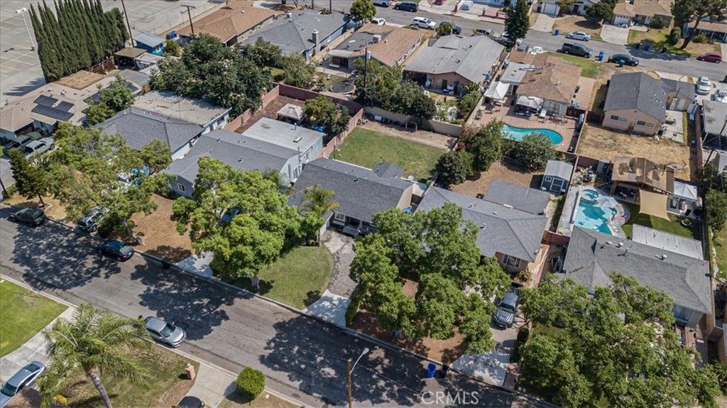 listing image 130720534764685659041