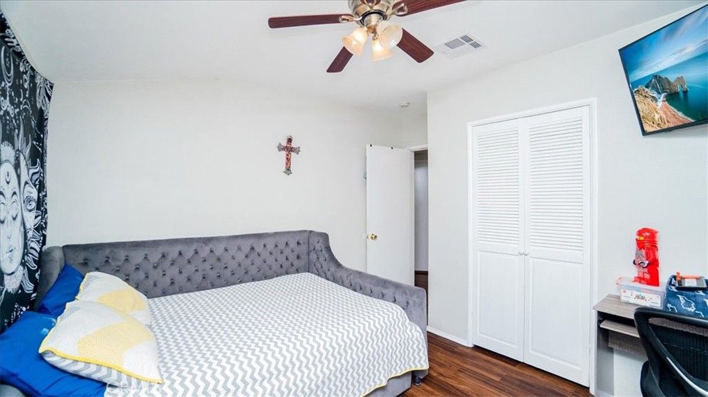 listing image 130724153455836369840