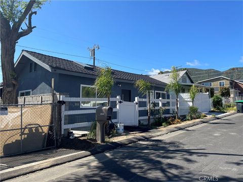 A home in Lake Elsinore