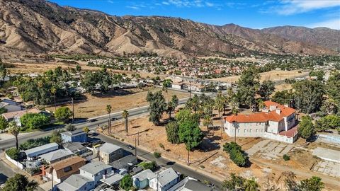 A home in Lake Elsinore