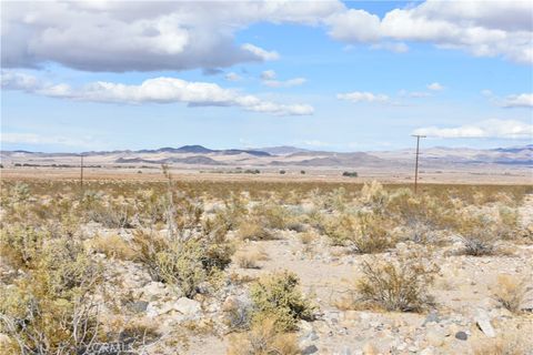 Photo of 0 APN 0529-061-53-0000, Newberry Springs, CA 92365 (MLS # HD25051917)
