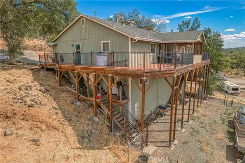 A home in Clearlake Oaks