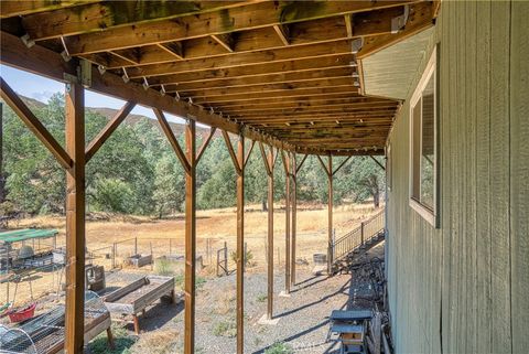 A home in Clearlake Oaks