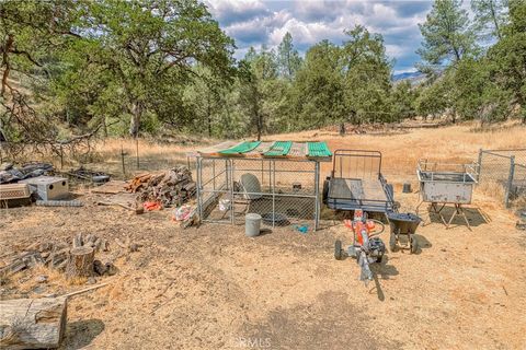 A home in Clearlake Oaks