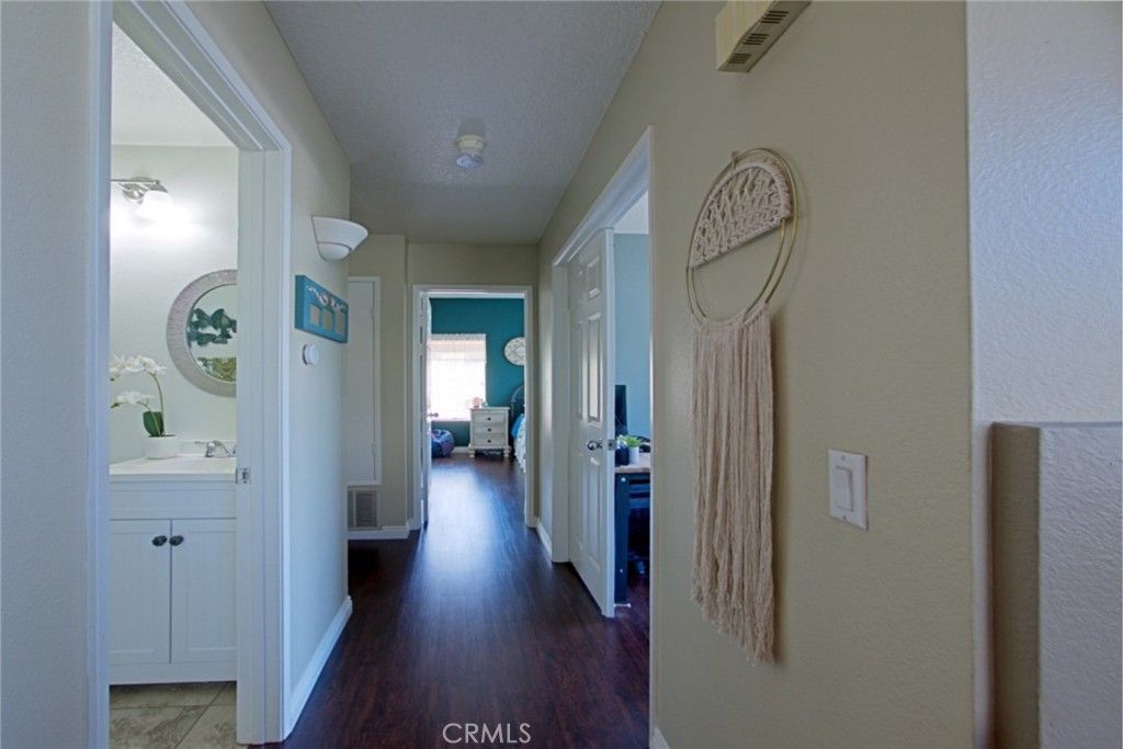 listing image 130727531973930219974