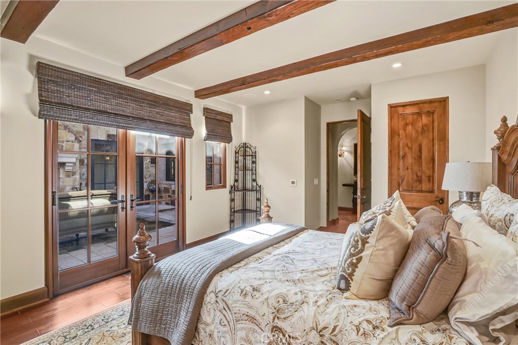 Shady Canyon Custom (SHDC) - Residential