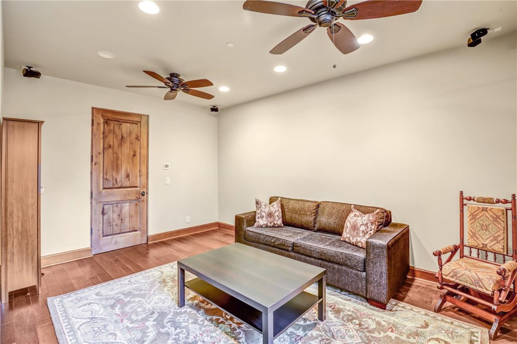 Shady Canyon Custom (SHDC) - Residential