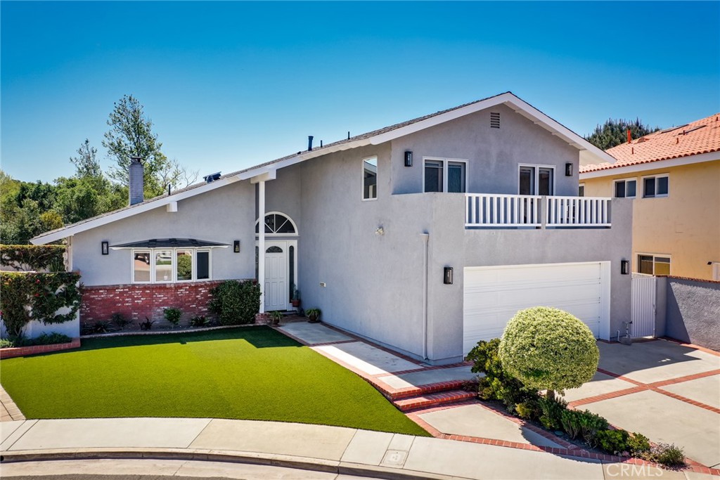 6842 Jardines Drive