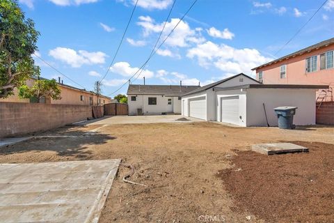 A home in South Gate