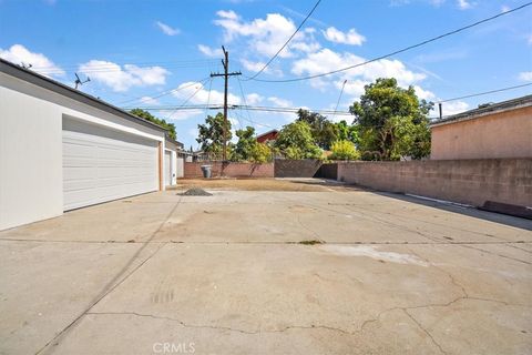 A home in South Gate