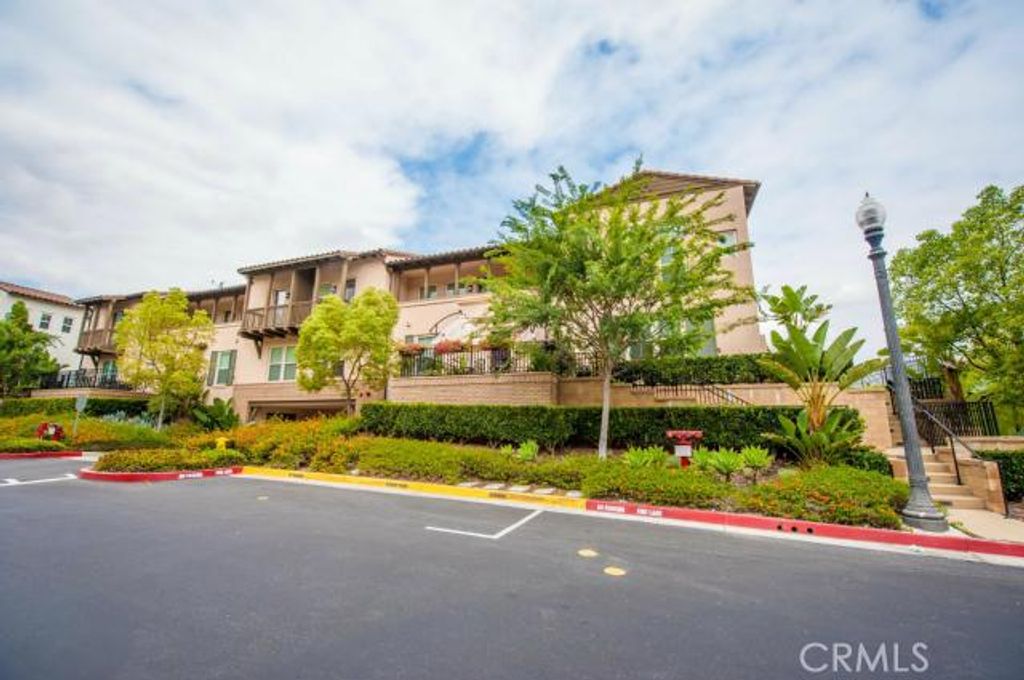 listing image 130724842542758358626