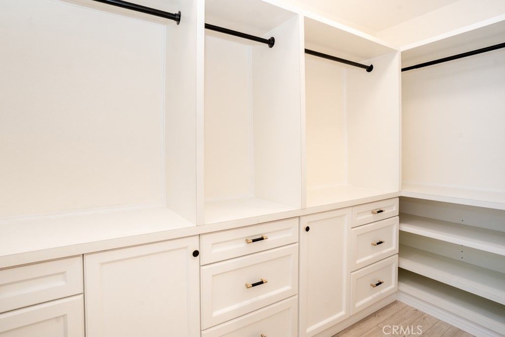 listing image 130728717419059351764