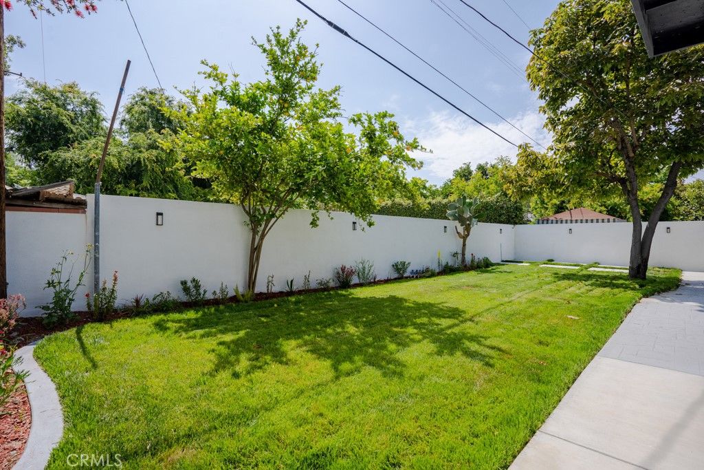 listing image 130727816243393273981