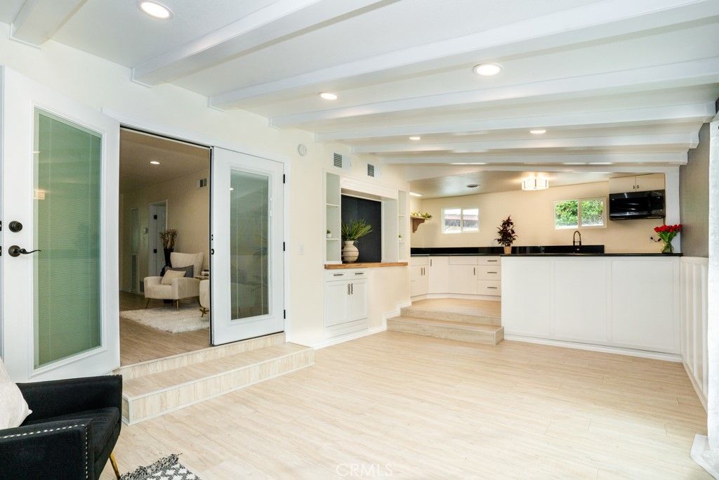 listing image 130728840735778512208