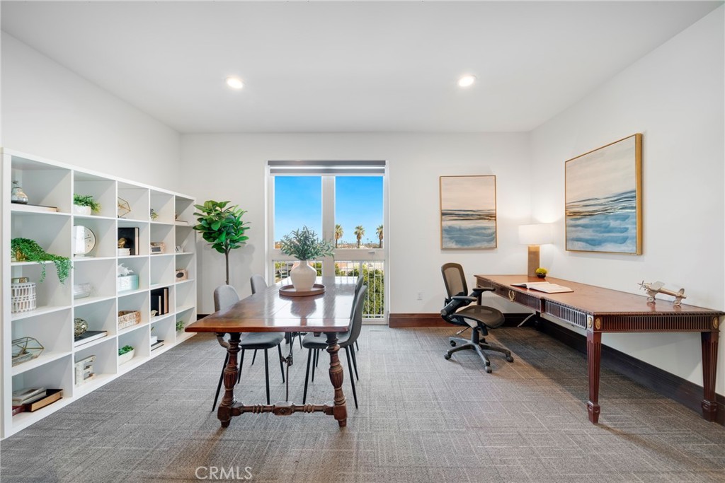 418 E Las Tunas Drive 3E