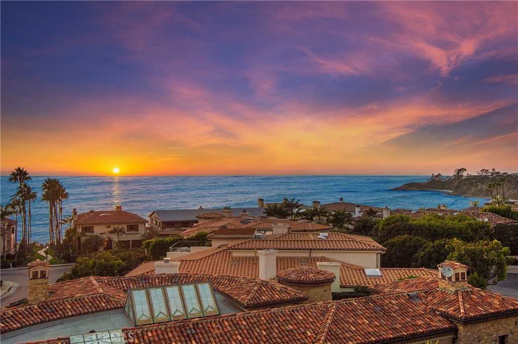 Ritz Cove (RC) - Residential