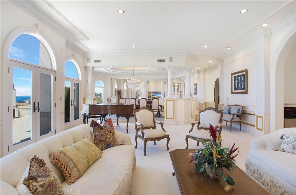 Ritz Cove (RC) - Residential