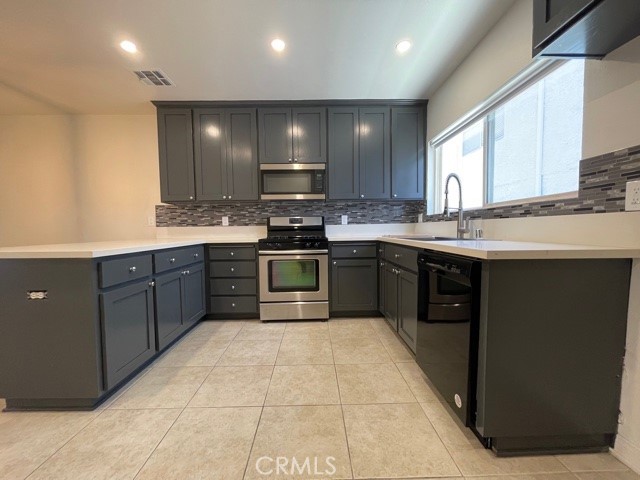 Properties 4 17175 Chatsworth Street