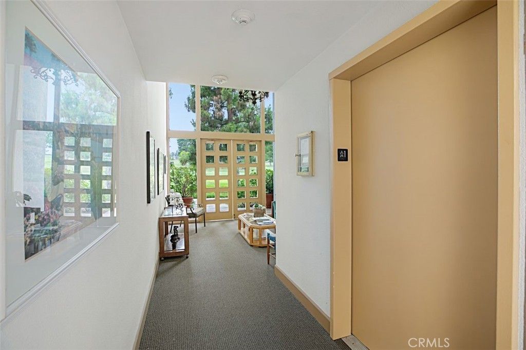listing image 130726415939575244000