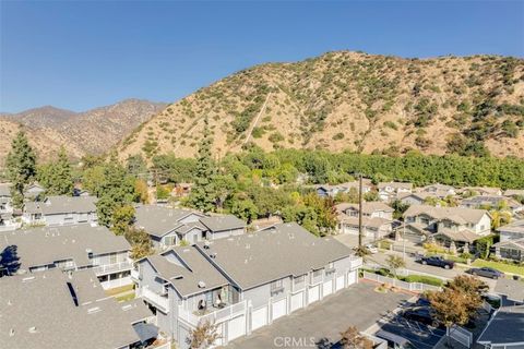 A home in Azusa