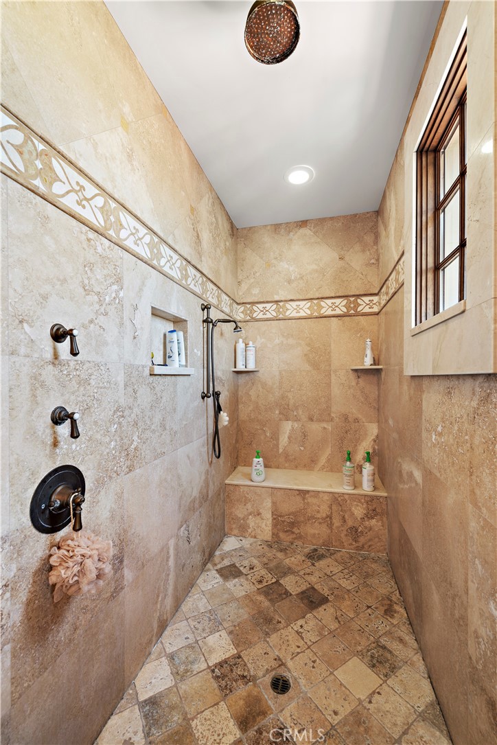 Covenant Hills Custom Homes (COVC) - Residential