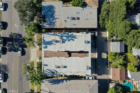 A home in Studio City