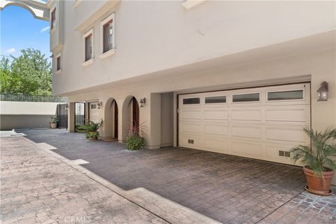 A home in Studio City