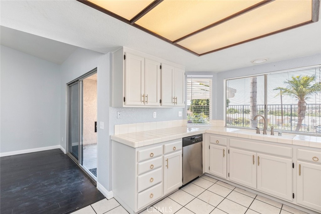 Corona - Residential Lease