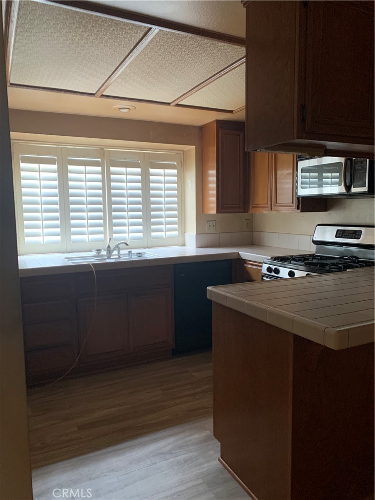 Photo 2 of 9 of 813 Granite Privado townhome